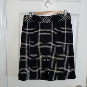 Black and cream plaid skirt from ANN TAYLOR — size 10